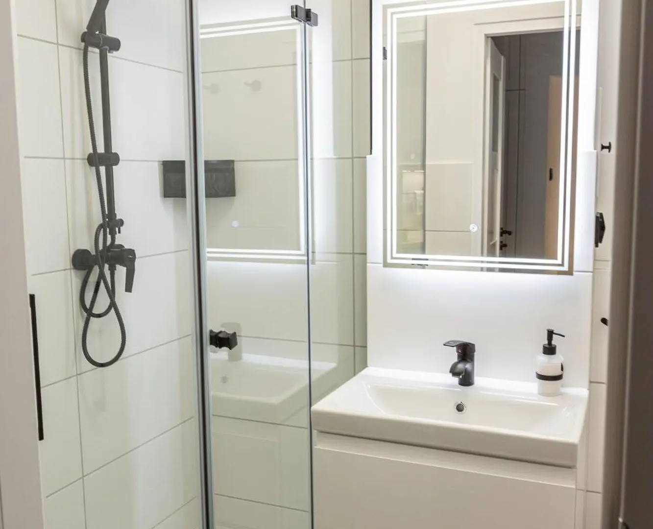 Book A Book Apartment Citycenter #Self Check-In Warszawa