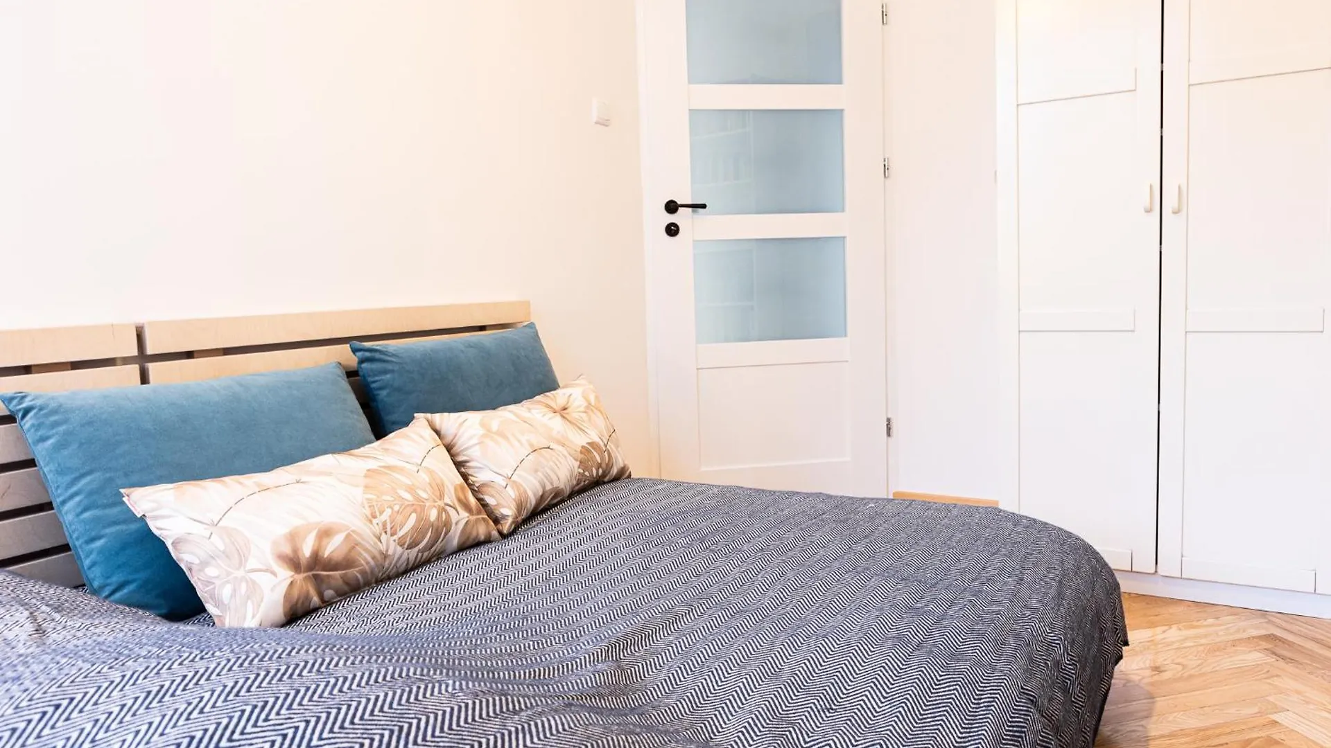 Book A Book Apartment Citycenter #Self Check-In Warsaw